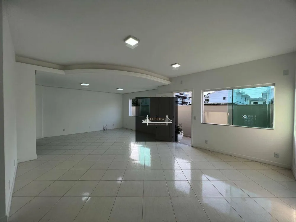 Casa, 3 quartos, 675 m² - Foto 2