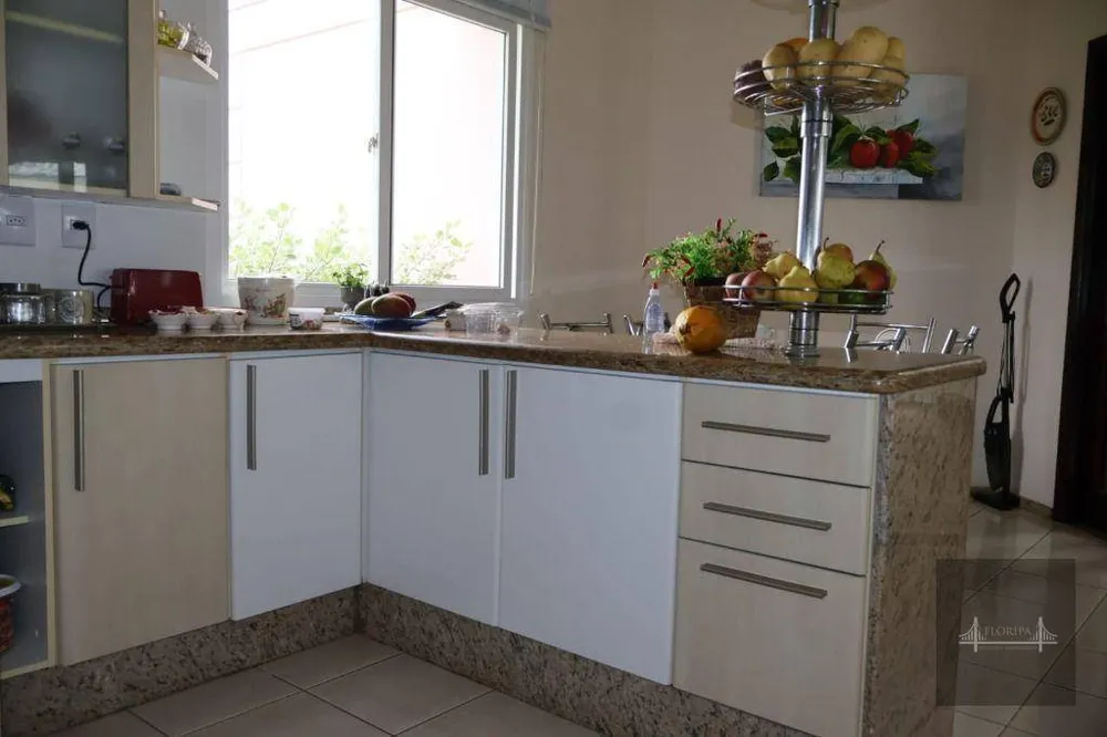 Casa, 4 quartos, 282 m² - Foto 9