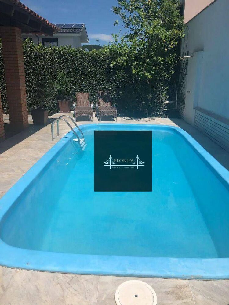 Casa, 5 quartos, 250 m² - Foto 1