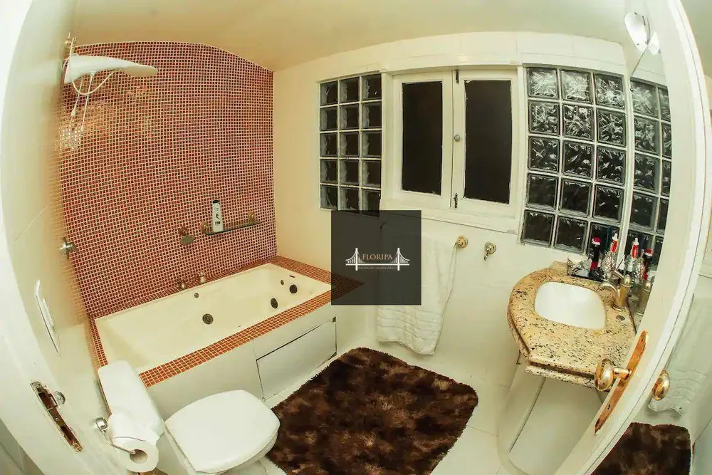 Casa, 5 quartos, 250 m² - Foto 17