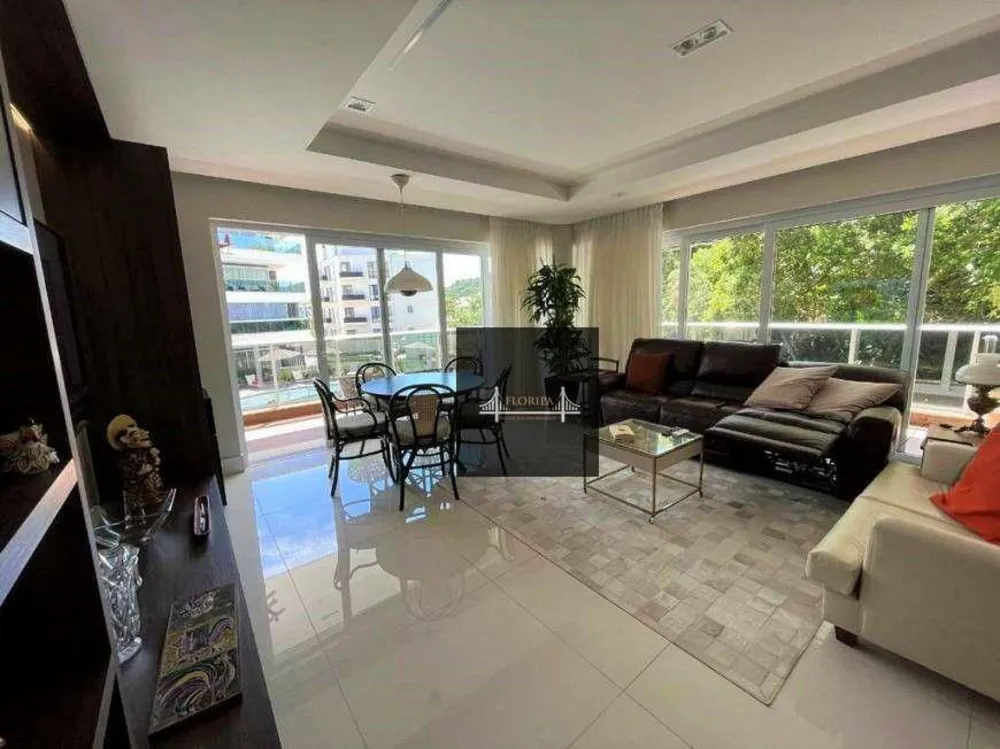 Apartamento, 3 quartos, 186 m² - Foto 2