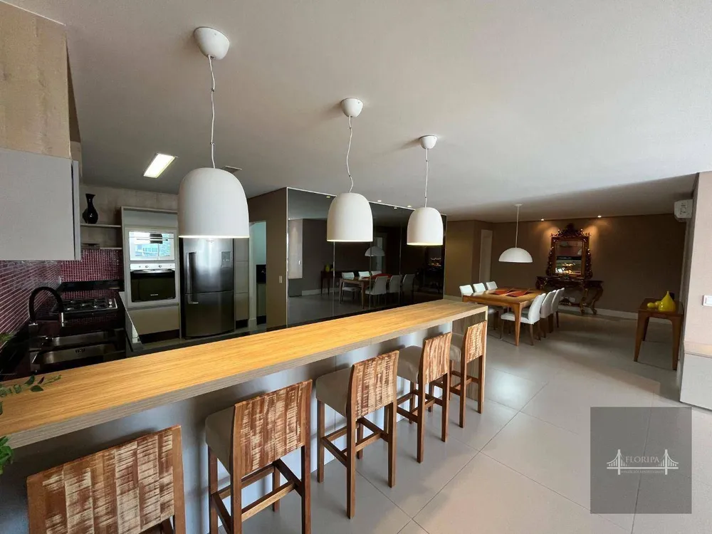 Apartamento, 3 quartos, 195 m² - Foto 4