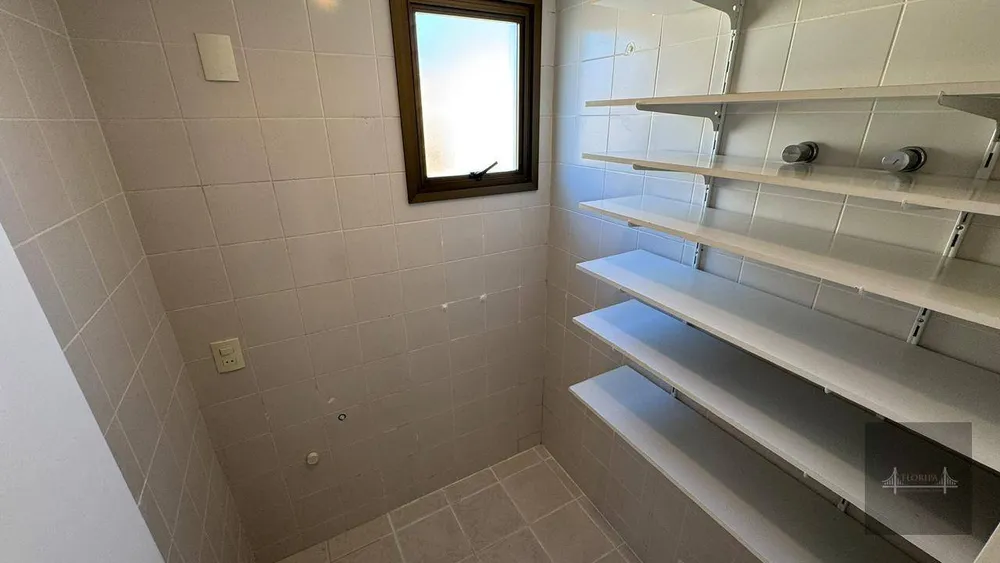 Cobertura, 3 quartos, 224 m² - Foto 6