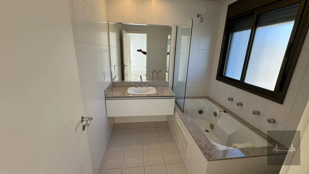 Cobertura, 3 quartos, 224 m² - Foto 10