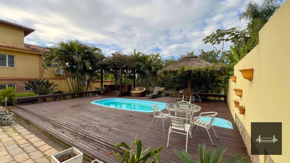 Casa, 4 quartos, 325 m² - Foto 1