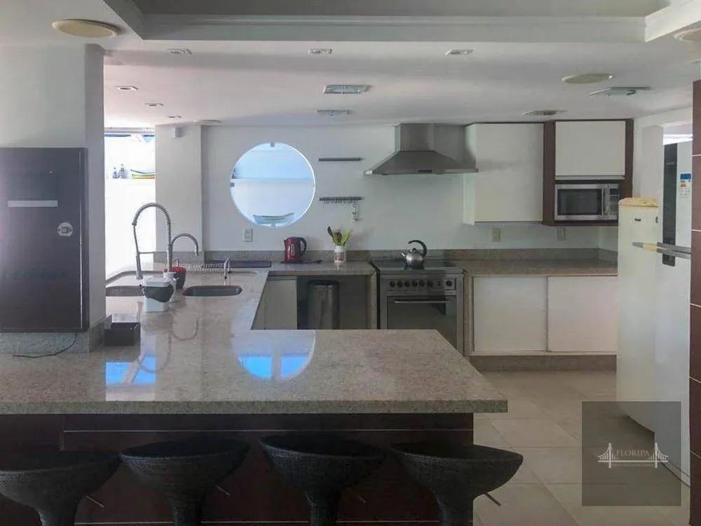 Casa, 3 quartos, 300 m² - Foto 8