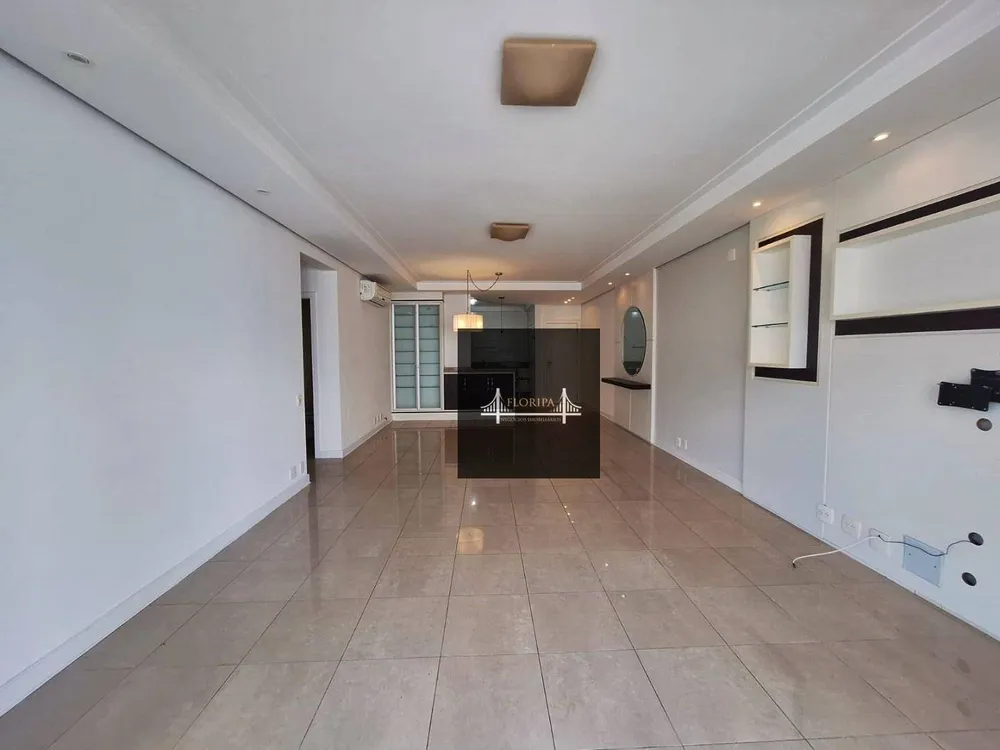 Apartamento, 3 quartos, 156 m² - Foto 2