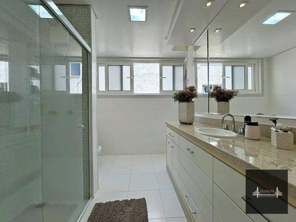 Cobertura, 3 quartos, 377 m² - Foto 3