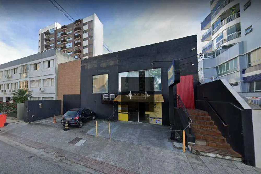 Casa, 4 quartos, 250 m² - Foto 1