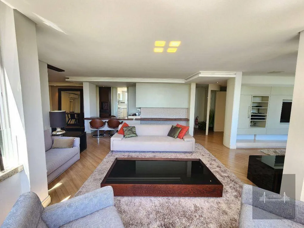Apartamento, 3 quartos, 192 m² - Foto 4