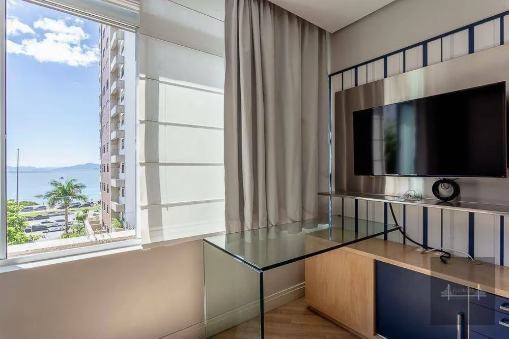 Apartamento, 3 quartos, 192 m² - Foto 1