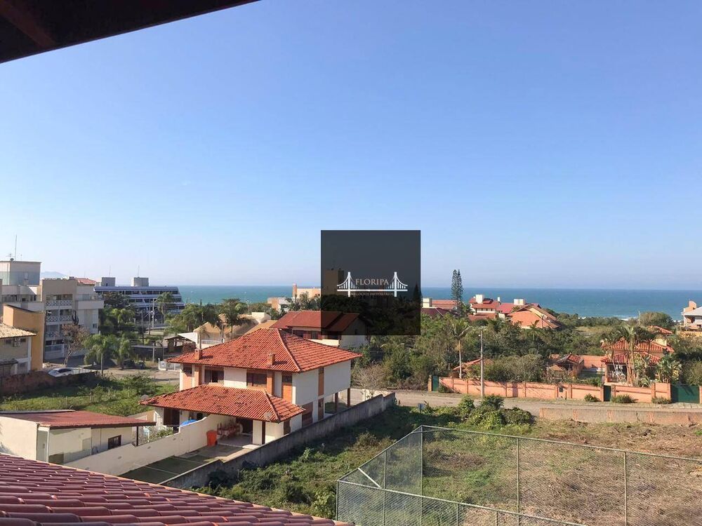 Casa à venda com 6 quartos, 450m² - Foto 4