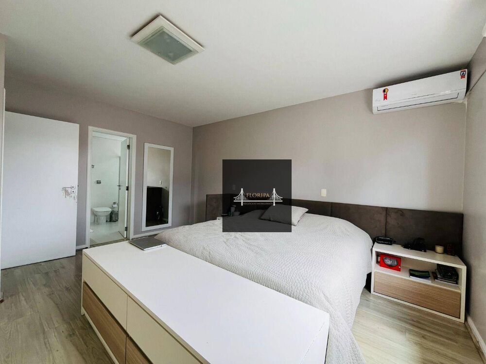 Apartamento, 5 quartos, 229 m² - Foto 1