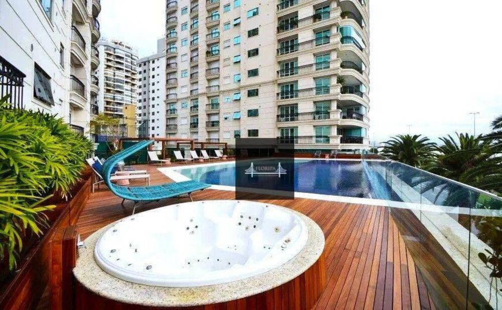 Cobertura à venda com 3 quartos, 500m² - Foto 3