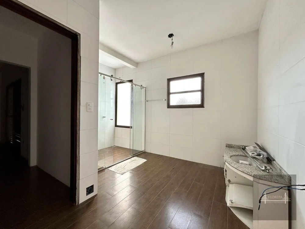 Casa, 7 quartos, 331 m² - Foto 8