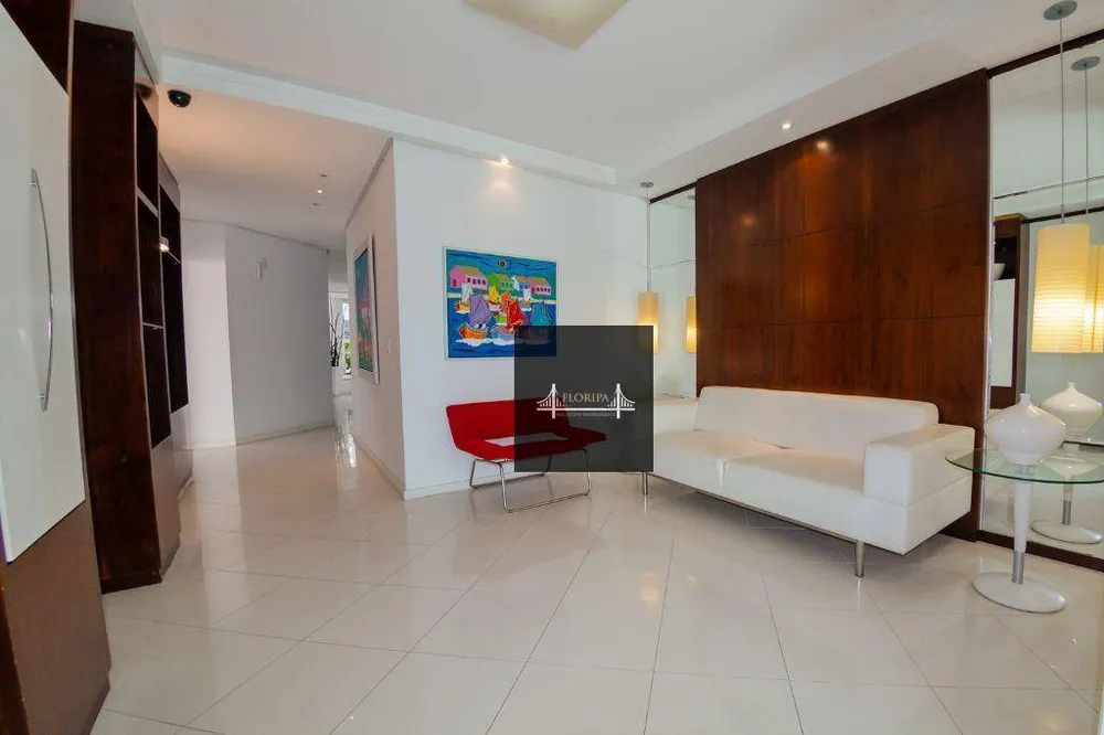 Cobertura, 3 quartos, 226 m² - Foto 13