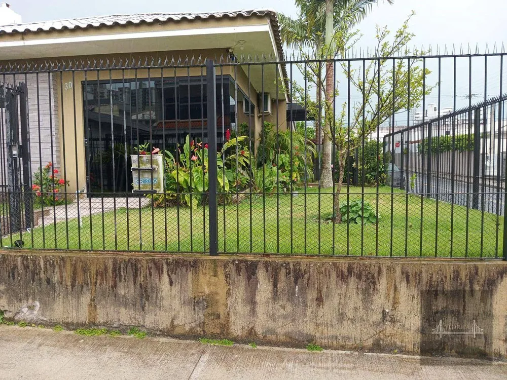 Casa, 3 quartos, 204 m² - Foto 3