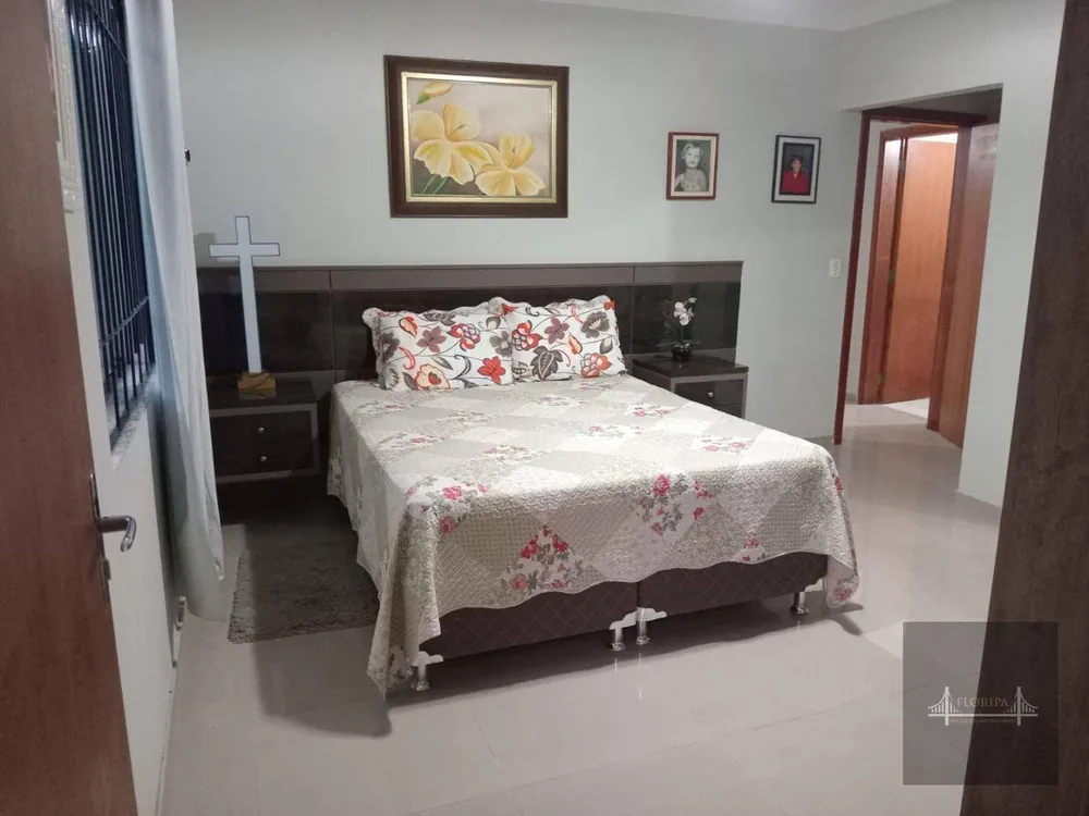 Casa, 3 quartos, 204 m² - Foto 11