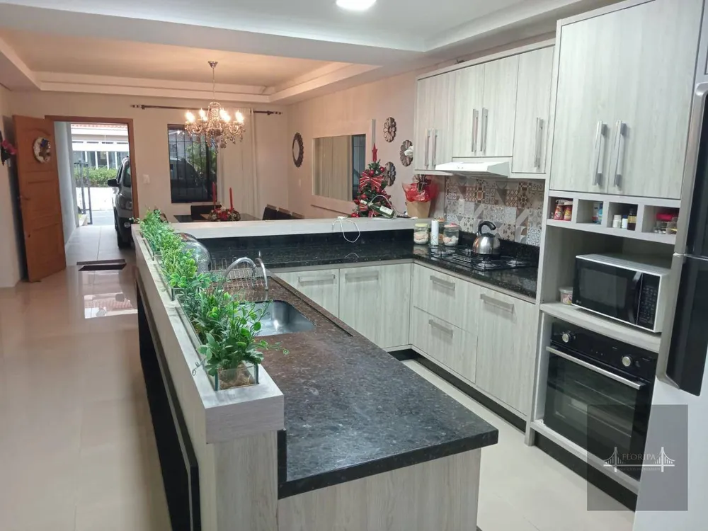 Casa, 3 quartos, 204 m² - Foto 6