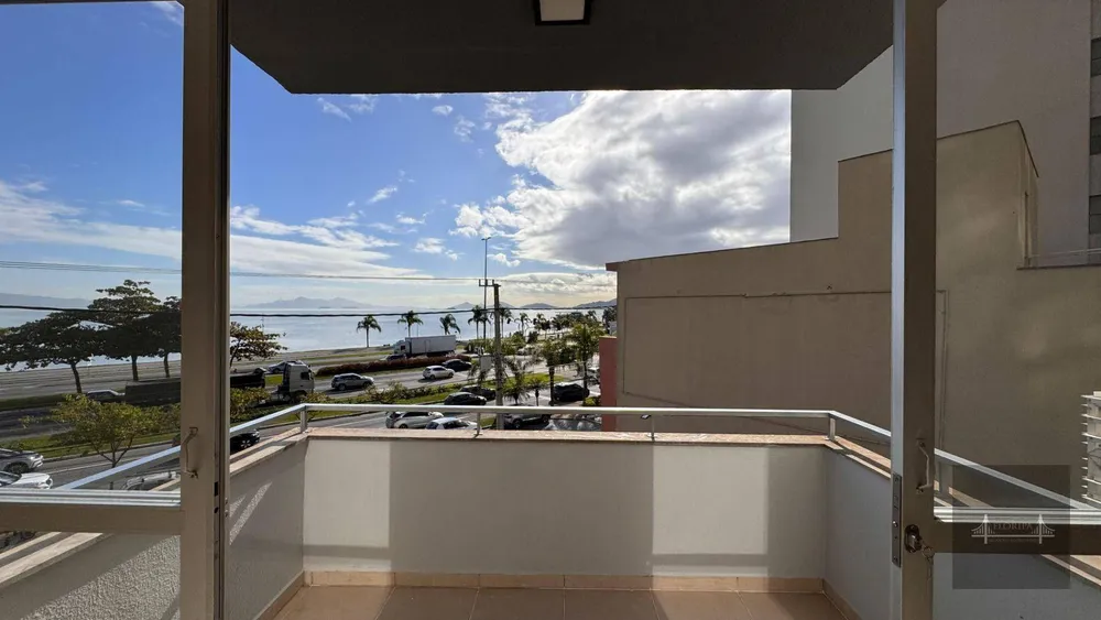 Apartamento, 3 quartos, 158 m² - Foto 1