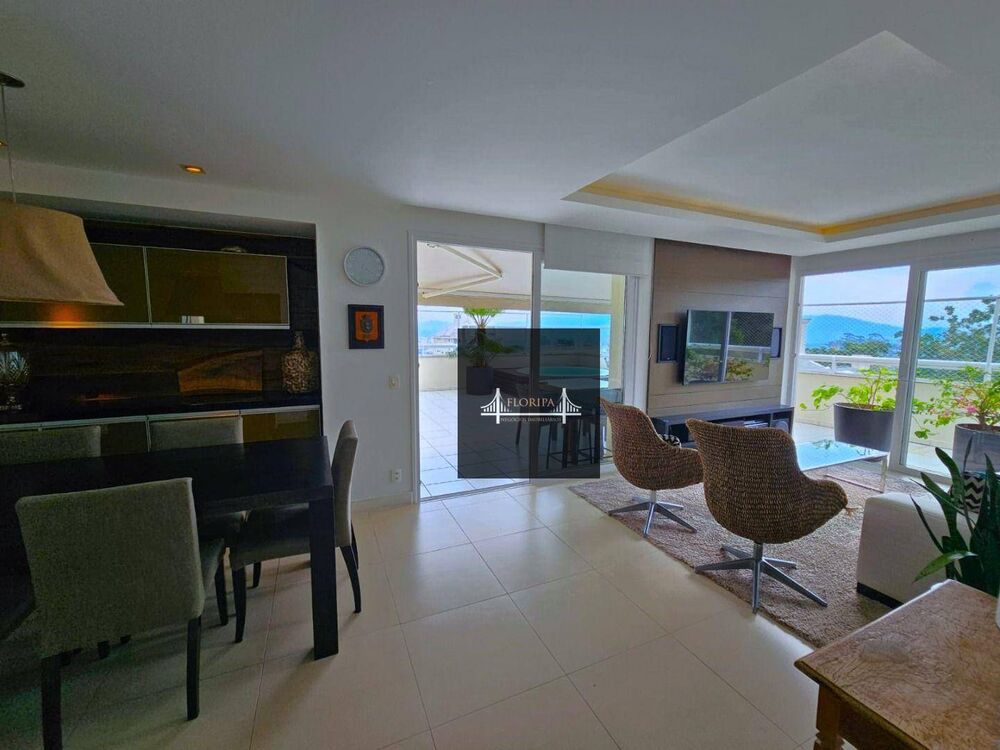 Cobertura à venda com 3 quartos, 227m² - Foto 4