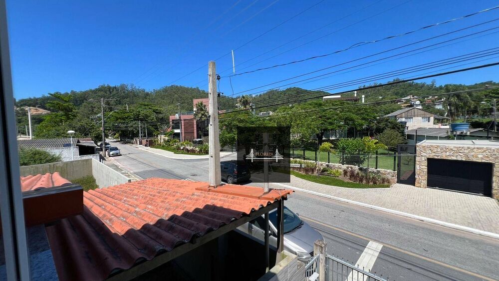 Casa à venda com 7 quartos, 235m² - Foto 5