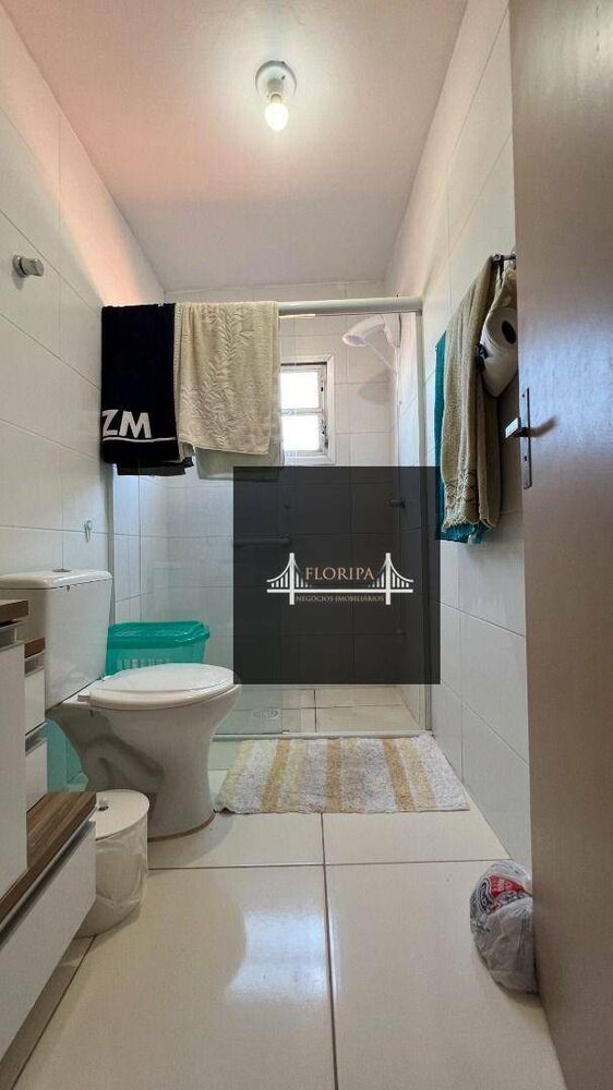 Casa à venda com 7 quartos, 235m² - Foto 4