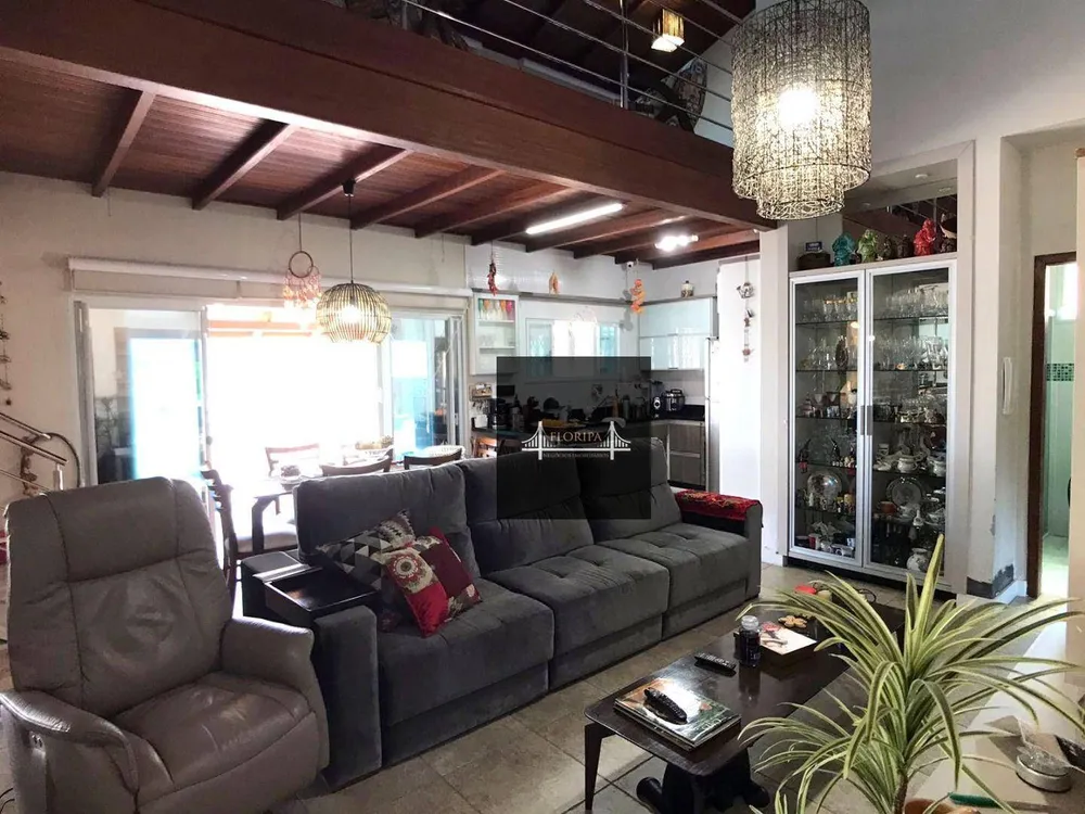 Casa, 3 quartos, 261 m² - Foto 2