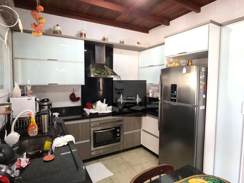 Casa, 3 quartos, 261 m² - Foto 4