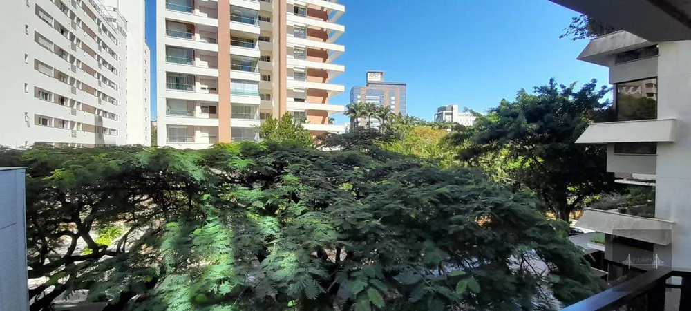 Apartamento, 3 quartos, 214 m² - Foto 2