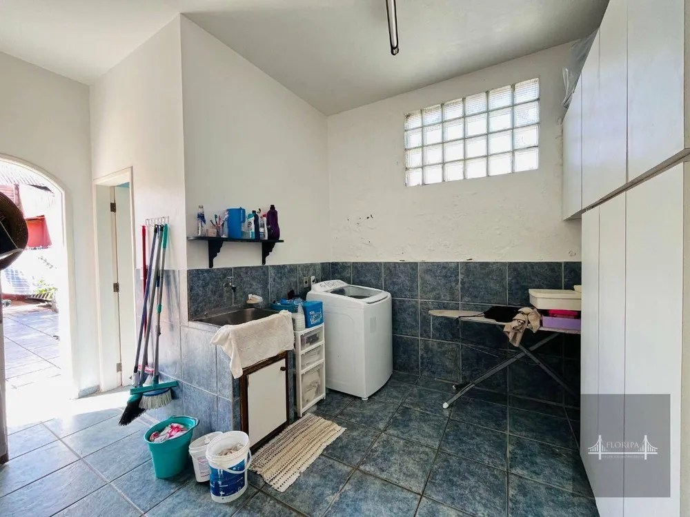 Casa, 3 quartos, 240 m² - Foto 9
