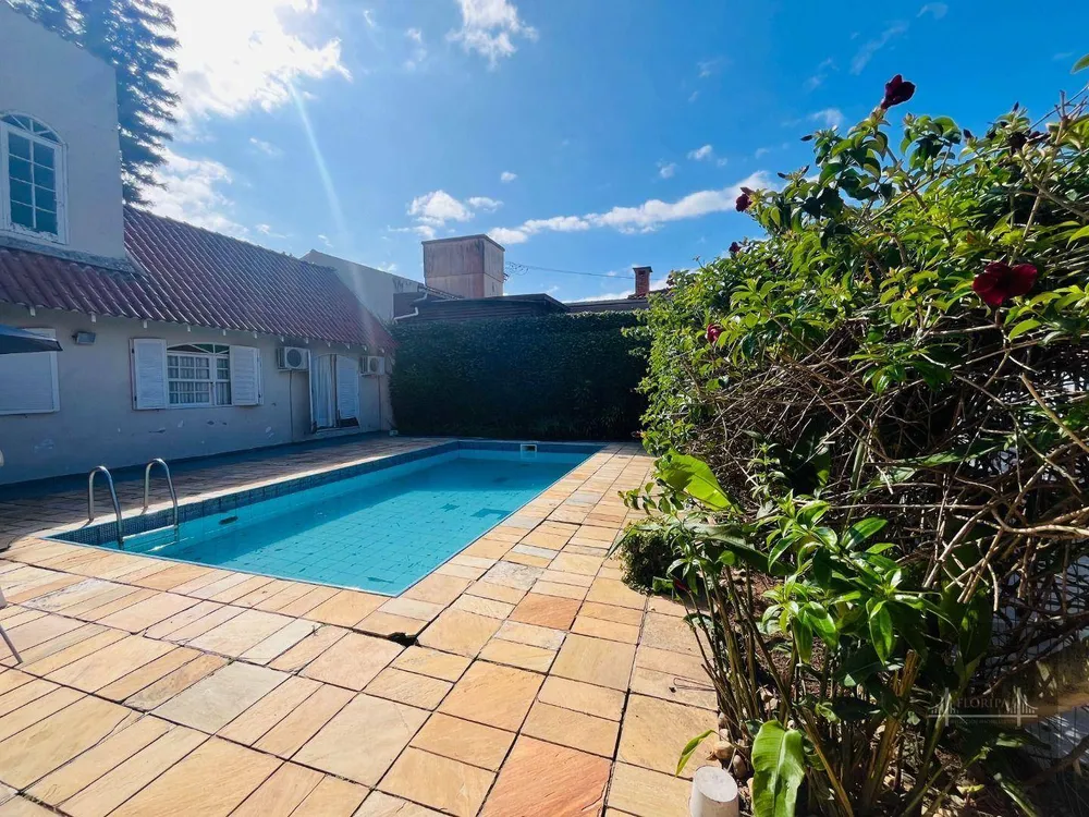 Casa, 3 quartos, 240 m² - Foto 2