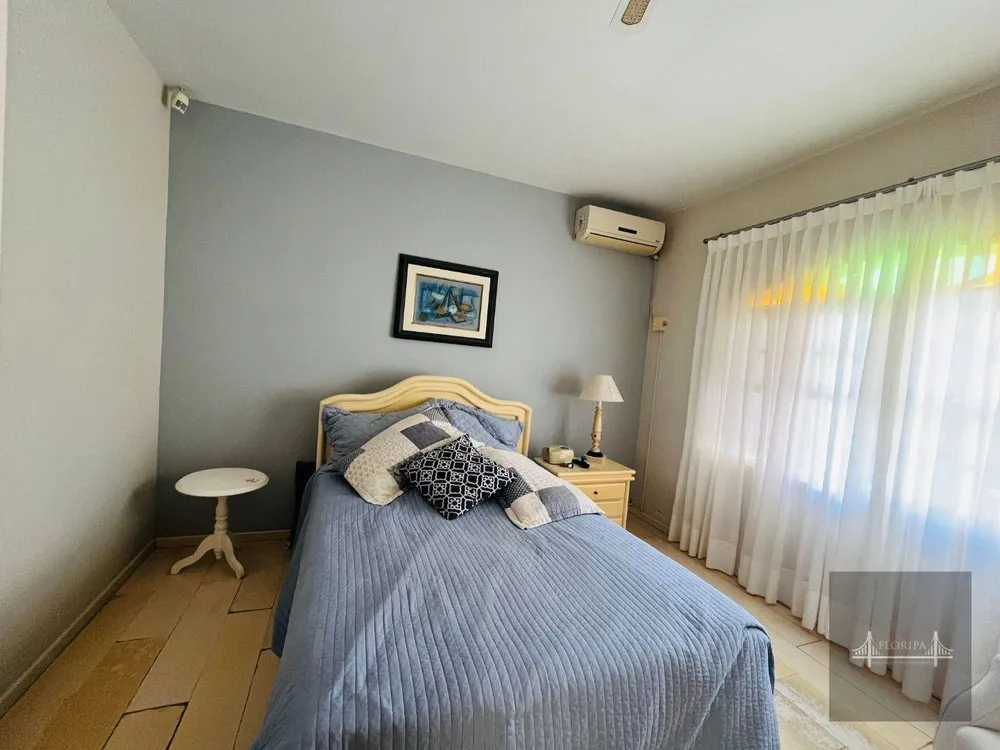 Casa, 3 quartos, 240 m² - Foto 13