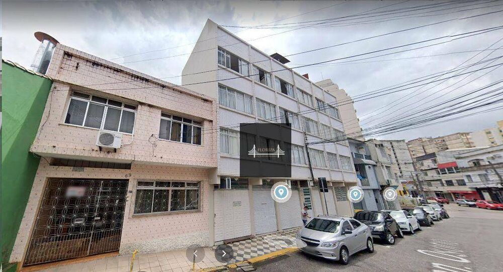 Casa à venda com 7 quartos, 170m² - Foto 1