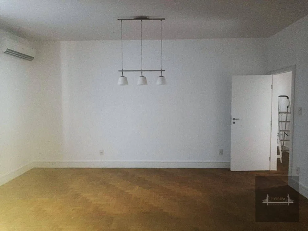 Apartamento, 3 quartos, 139 m² - Foto 2