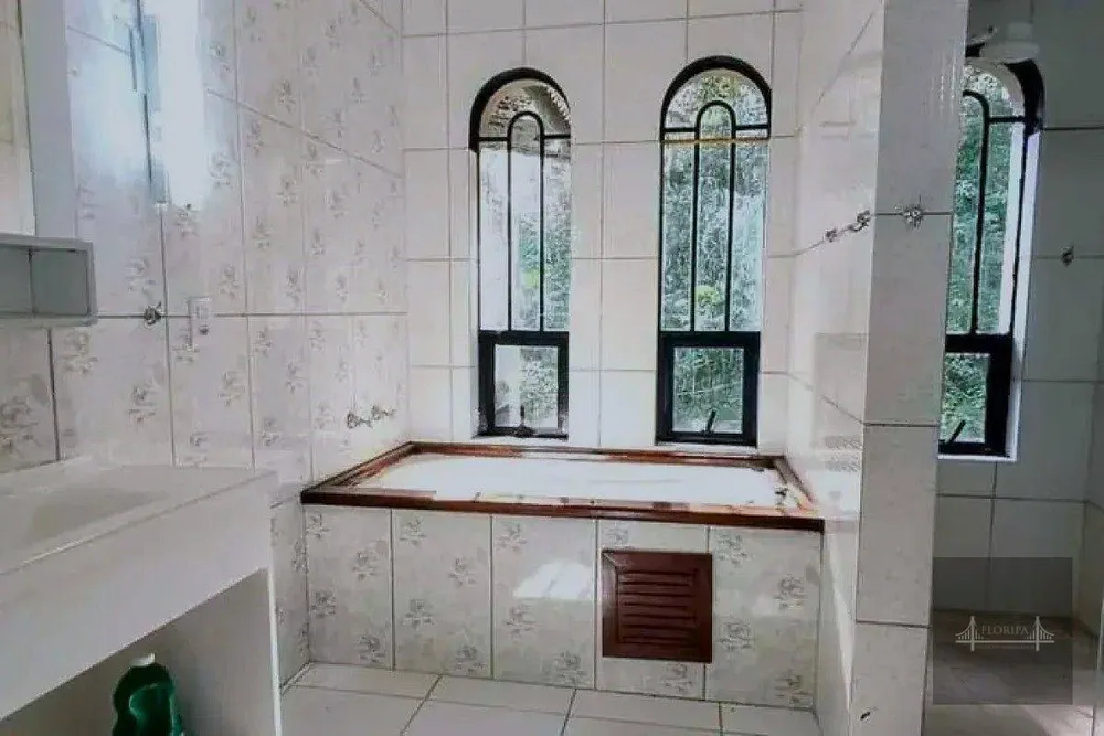 Casa, 6 quartos, 1400 m² - Foto 11