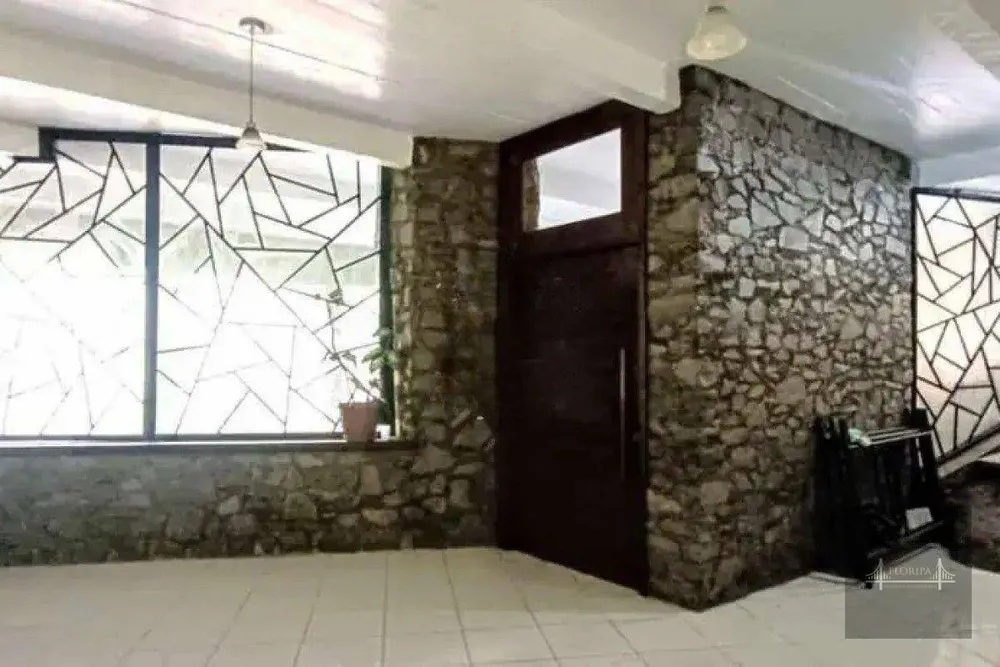 Casa, 6 quartos, 1400 m² - Foto 7