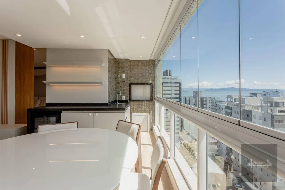 Apartamento, 3 quartos, 122 m² - Foto 2