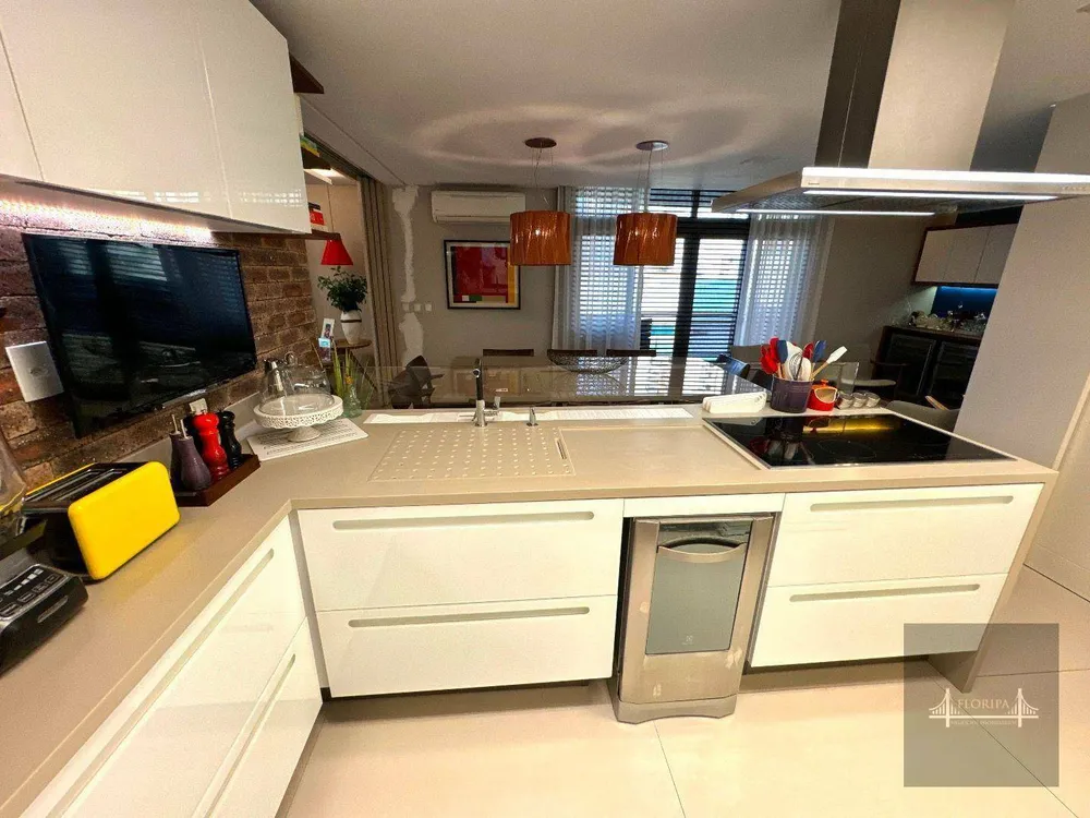 Apartamento, 3 quartos, 209 m² - Foto 11