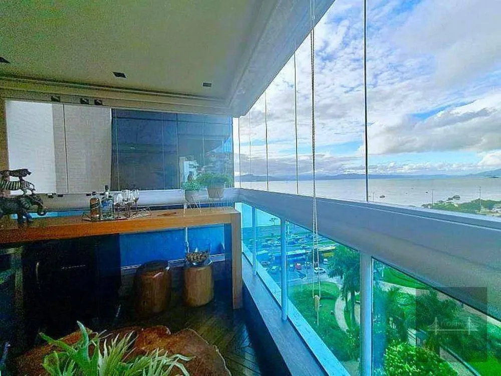 Apartamento, 4 quartos, 221 m² - Foto 2