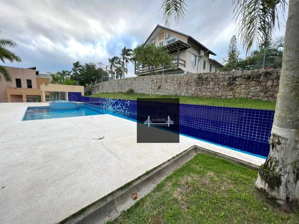 Casa, 8 quartos, 1000 m² - Foto 1