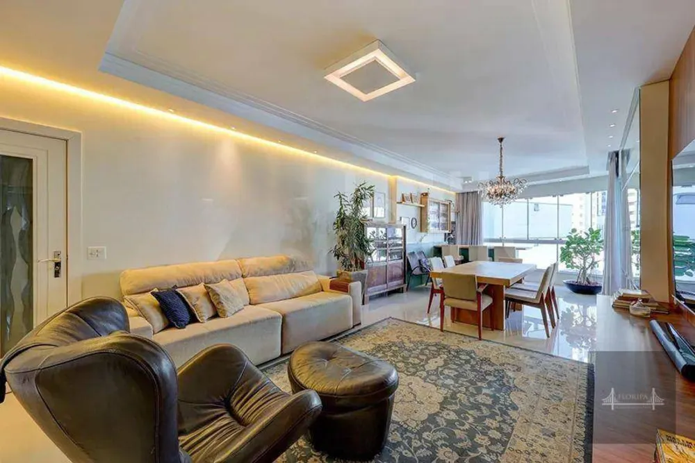 Apartamento, 3 quartos, 132 m² - Foto 1