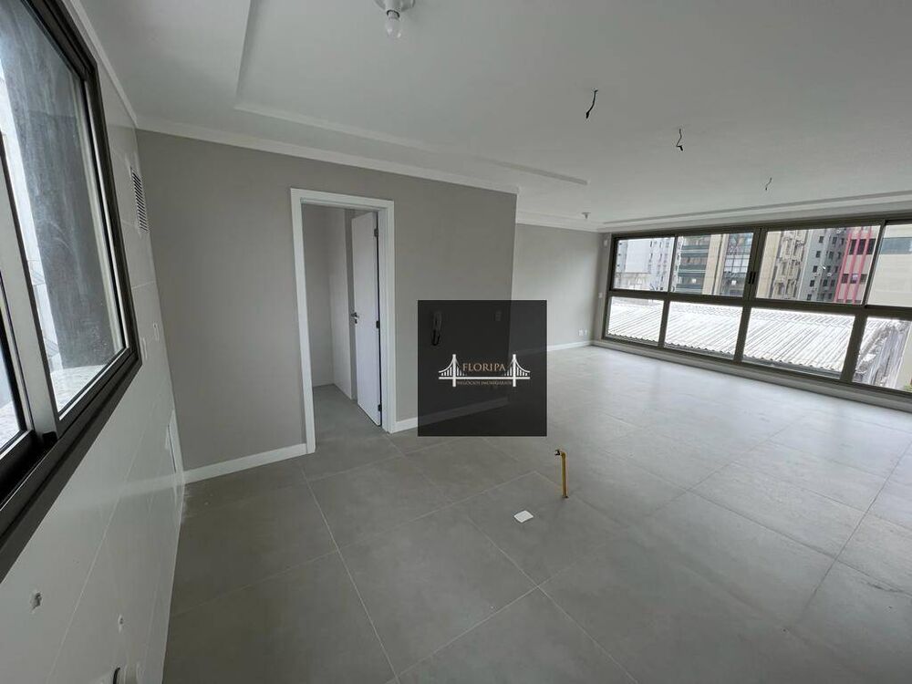 Apartamento, 3 quartos, 107 m² - Foto 2
