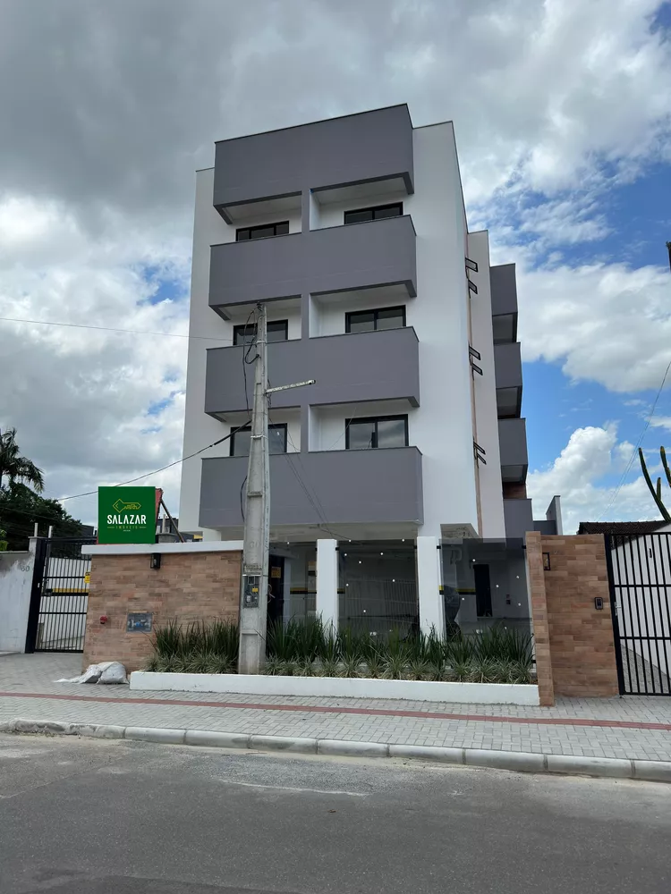 Apartamento à venda com 2 quartos, 85m² - Foto 4