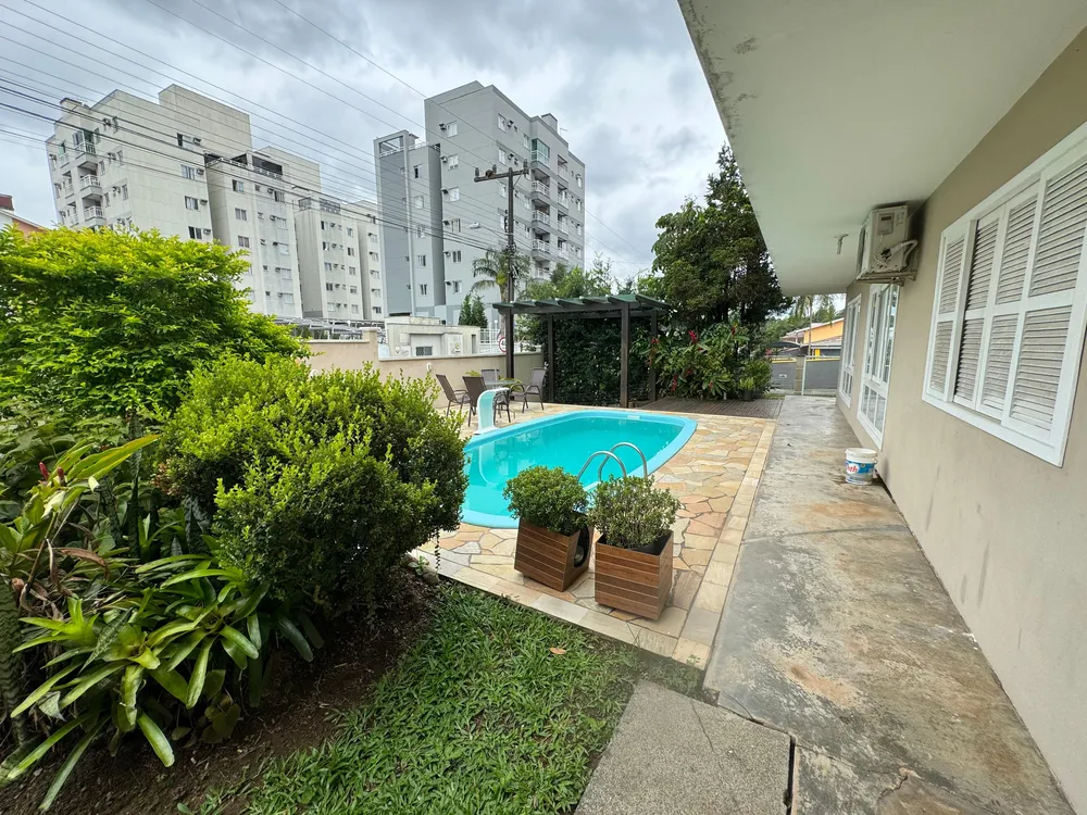 Casa, 7 quartos - Foto 1