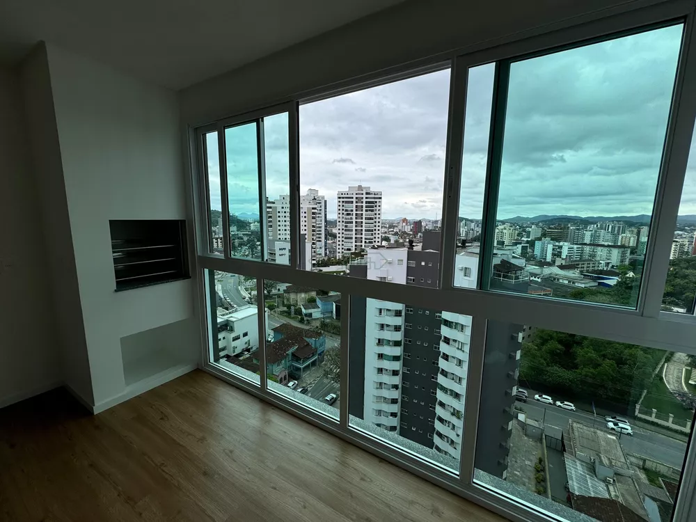 Apartamento à venda com 3 quartos, 85m² - Foto 3