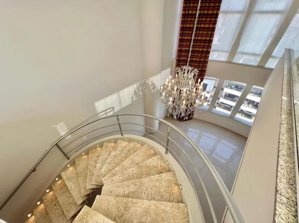Cobertura, 3 quartos, 302 m² - Foto 4