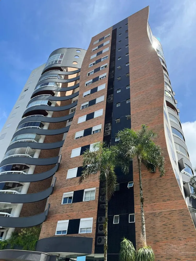 Cobertura, 3 quartos, 302 m² - Foto 1