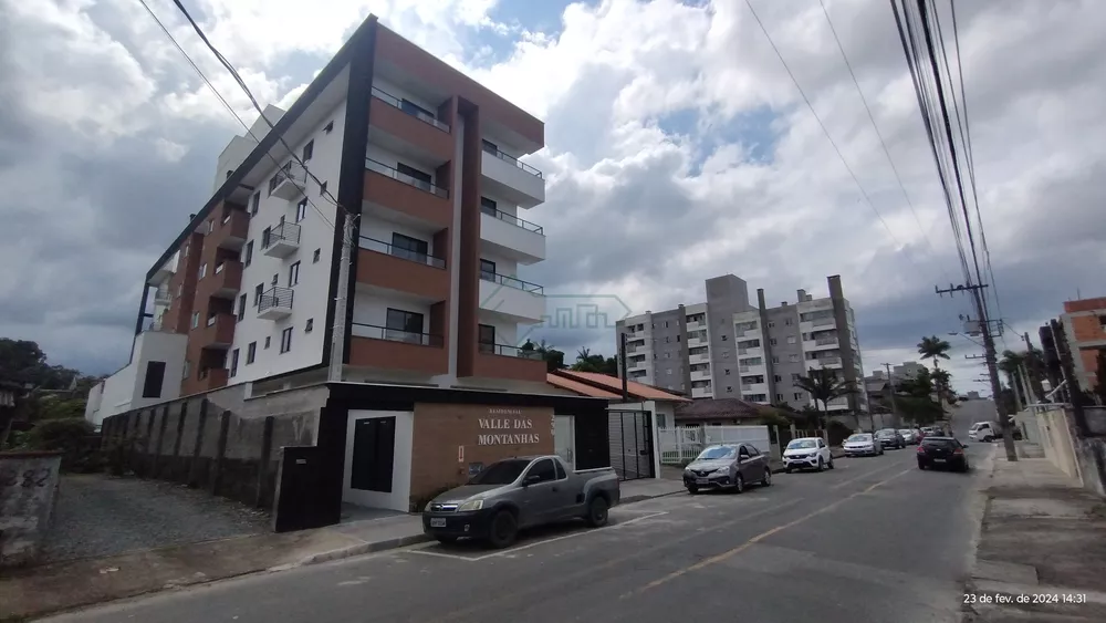 Apartamento à venda com 3 quartos, 80m² - Foto 2