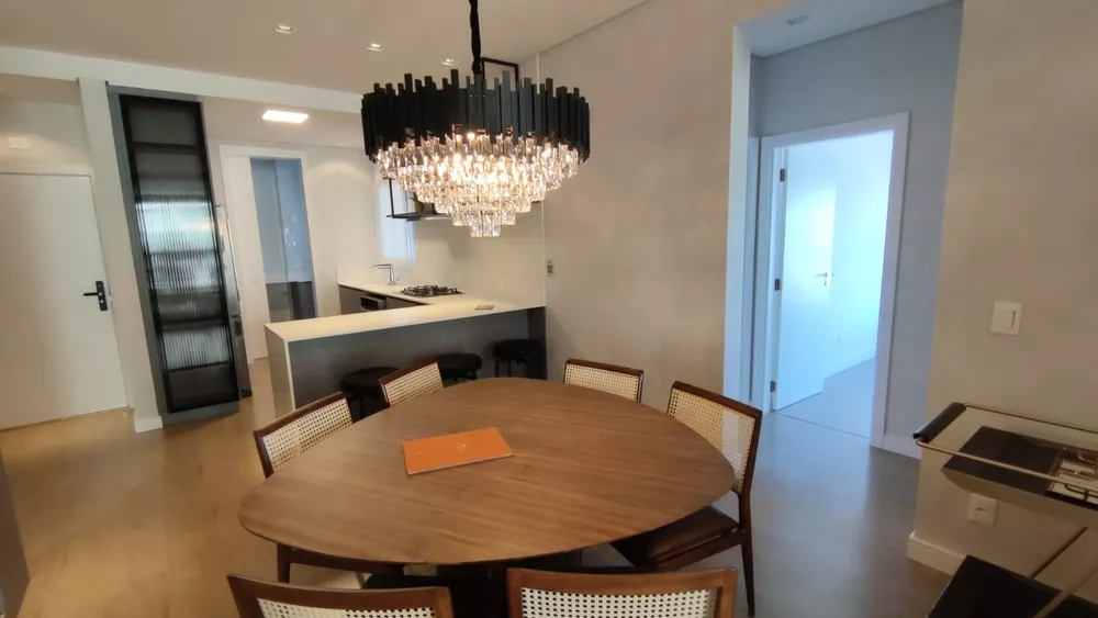 Apartamento à venda com 3 quartos, 121m² - Foto 3